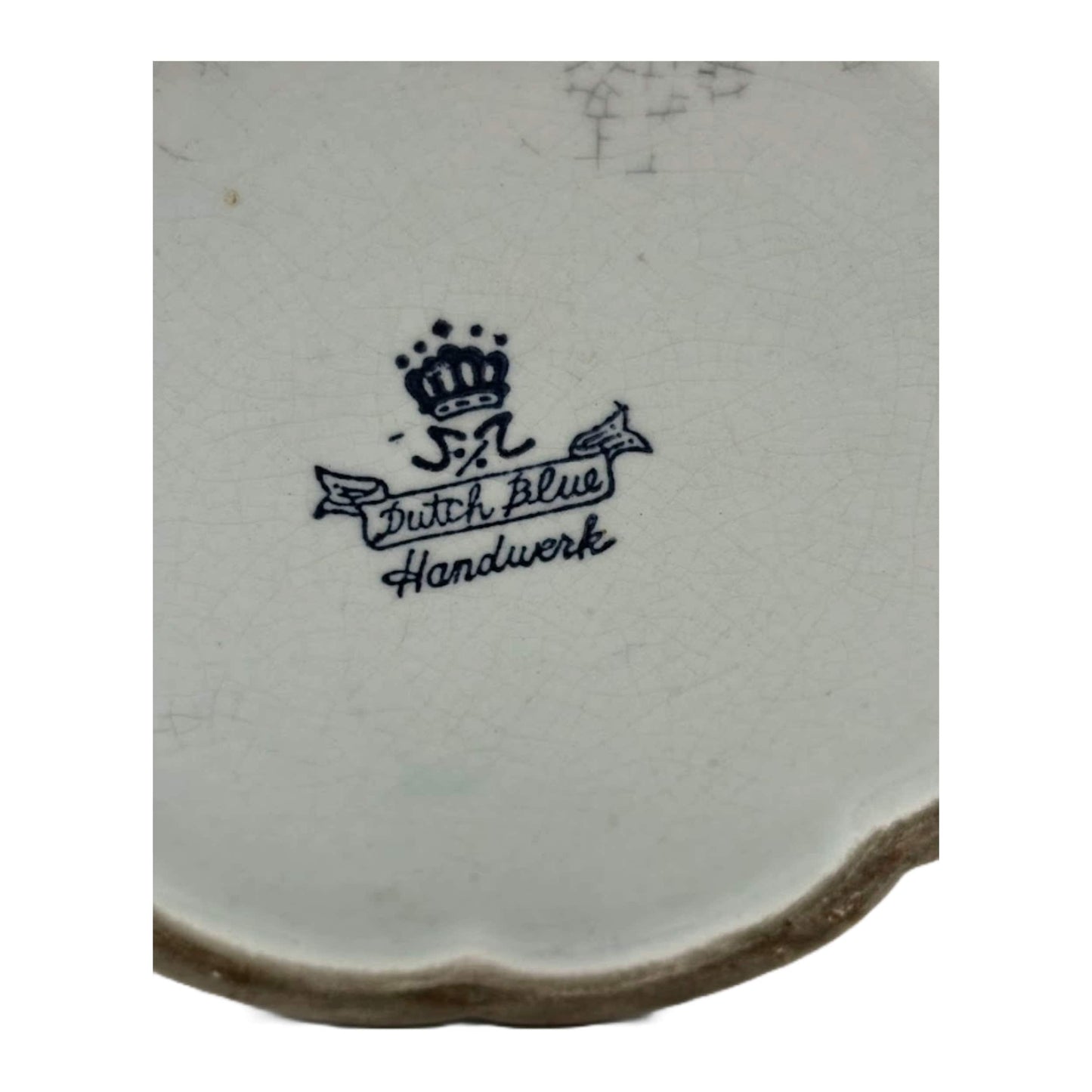 Beautiful Delft Blue Vase – Timeless Beauty with Crackle
