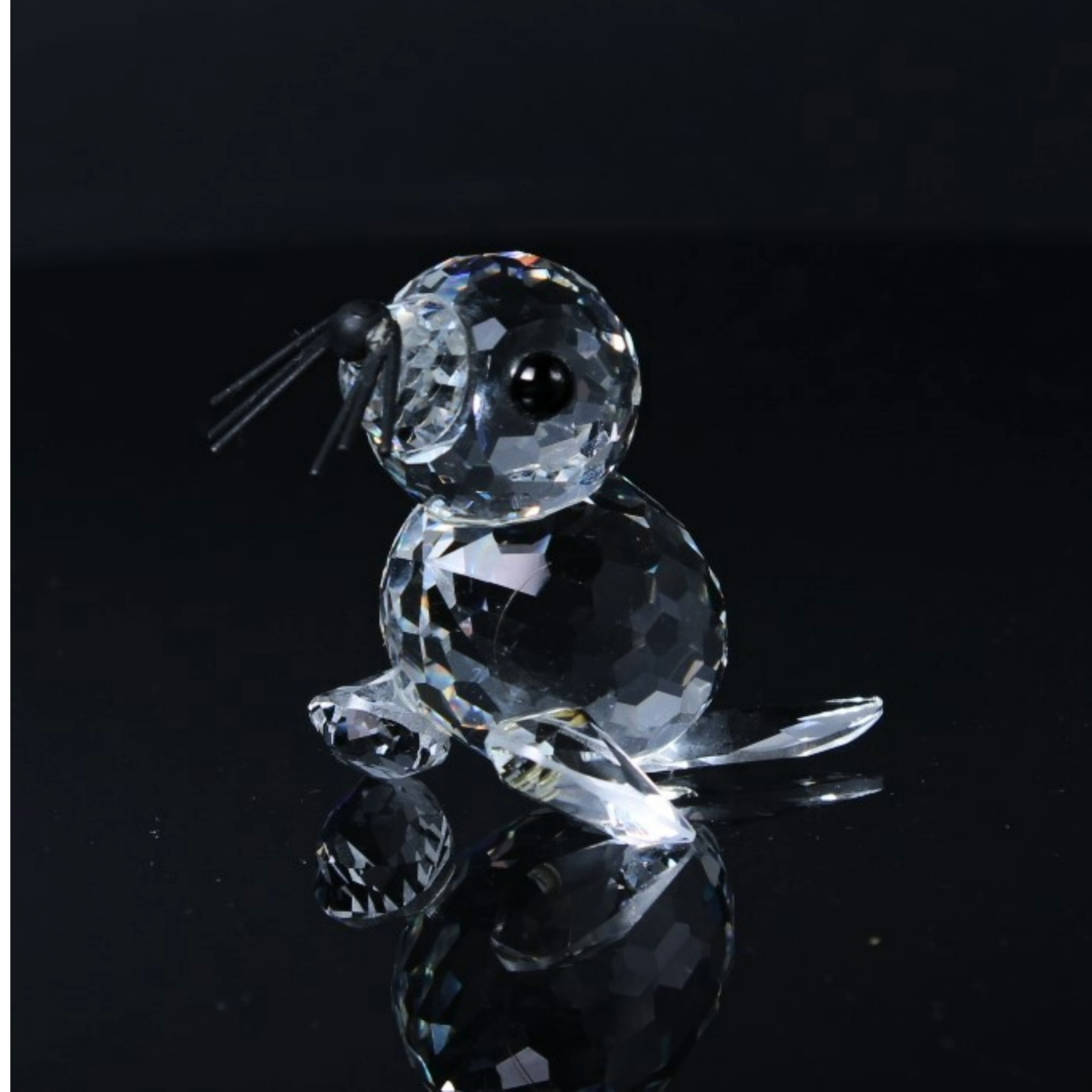 Stunning Swarovski Crystal Figurine - The Seal - Includes Box and Certificate