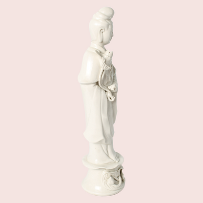 Vintage blanc-de-Chine Guanyin statue from China – white porcelain with lotus