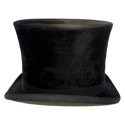 Antique Top Hat Size 55 by J. van der Meer Deventer-Apeldoorn
