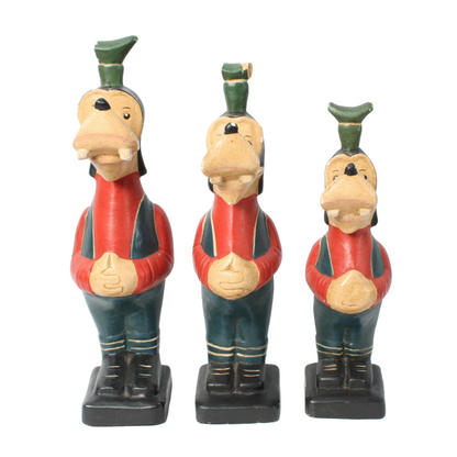 Set of Three Wooden Goofy Figurines – Walt Disney Collectibles – 25.5 cm Tall