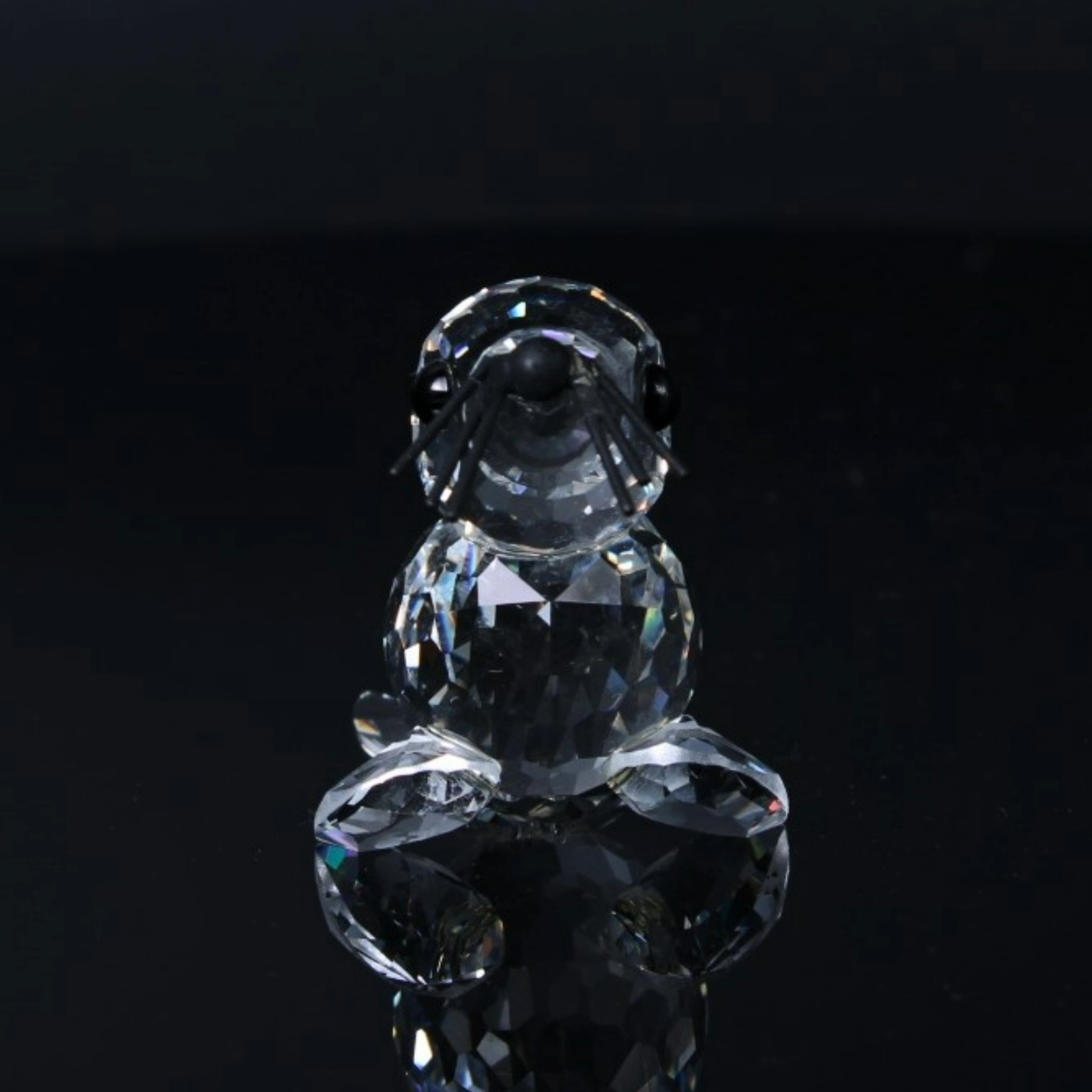 Stunning Swarovski Crystal Figurine - The Seal - Includes Box and Certificate