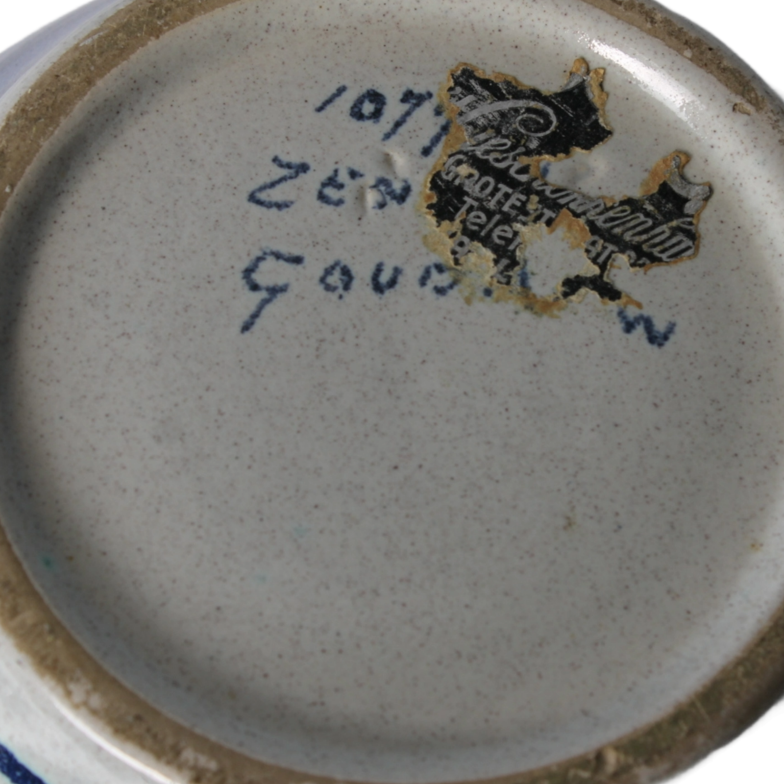 Rare Zenith Gouda Tobacco Jar | Hand-painted ceramic with colonial motif |