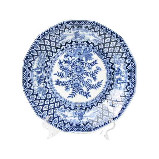 Chinese Porcelain Plate – 21 cm Diameter – Detailed Hand-Painted Blue and White