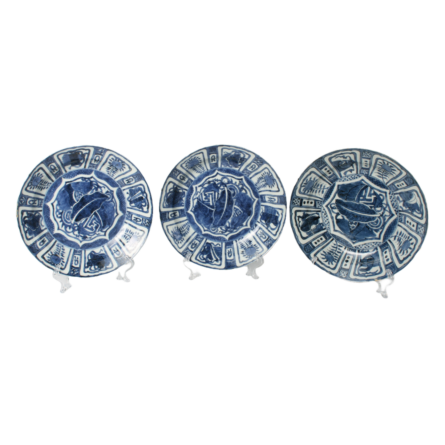 Set of Three Chinese Wanli-Style Blue and White Kraak Porcelain Dishes – 18th C
