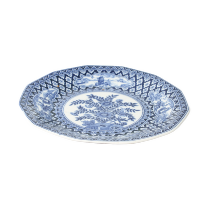 Chinese Porcelain Plate – 21 cm Diameter – Detailed Hand-Painted Blue and White