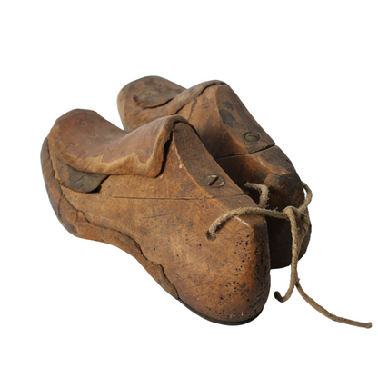Antique Wooden Shoe Last, Handcrafted Cobbler's Tool, 24 cm, Vintage Collectible