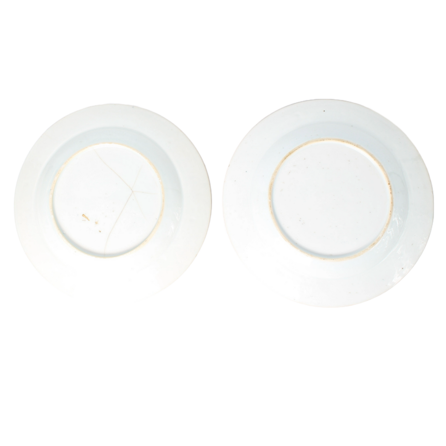 Pair of antique Chinese porcelain plates Qing dynasty – Kangxi style – ca. 1700–