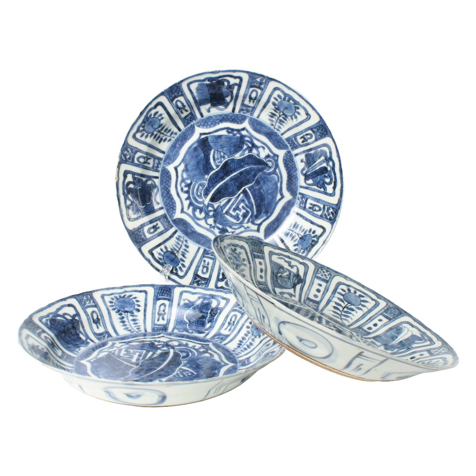 Set of Three Chinese Wanli-Style Blue and White Kraak Porcelain Dishes – 18th C