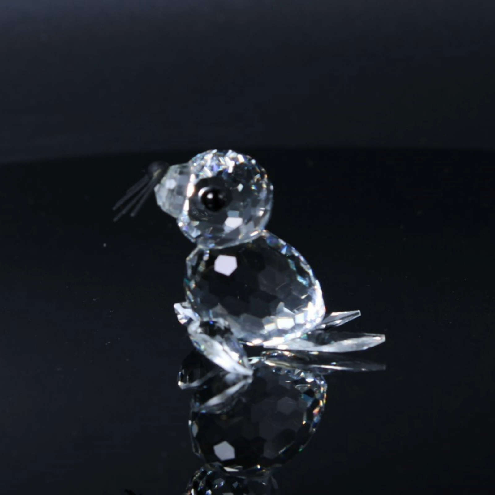 Stunning Swarovski Crystal Figurine - The Seal - Includes Box and Certificate