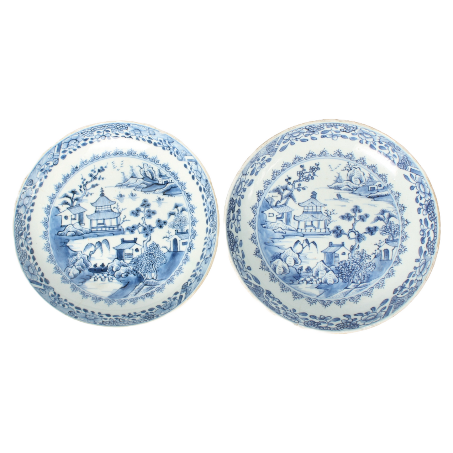 Rare Pair of Kangxi Blue and White Dishes (ca. 1700–1730) Qing Dynasty