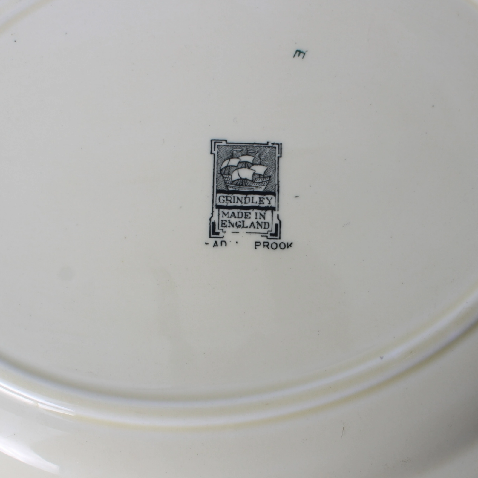 Vintage Grindley Meadowbrook 17-piece dinner set, English landscape design, rare