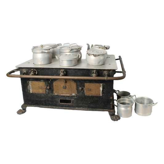 Rare Antique Toy Stove with Claw Feet and Pans ca. 1900–1925 | 22 cm / 8.66 inch