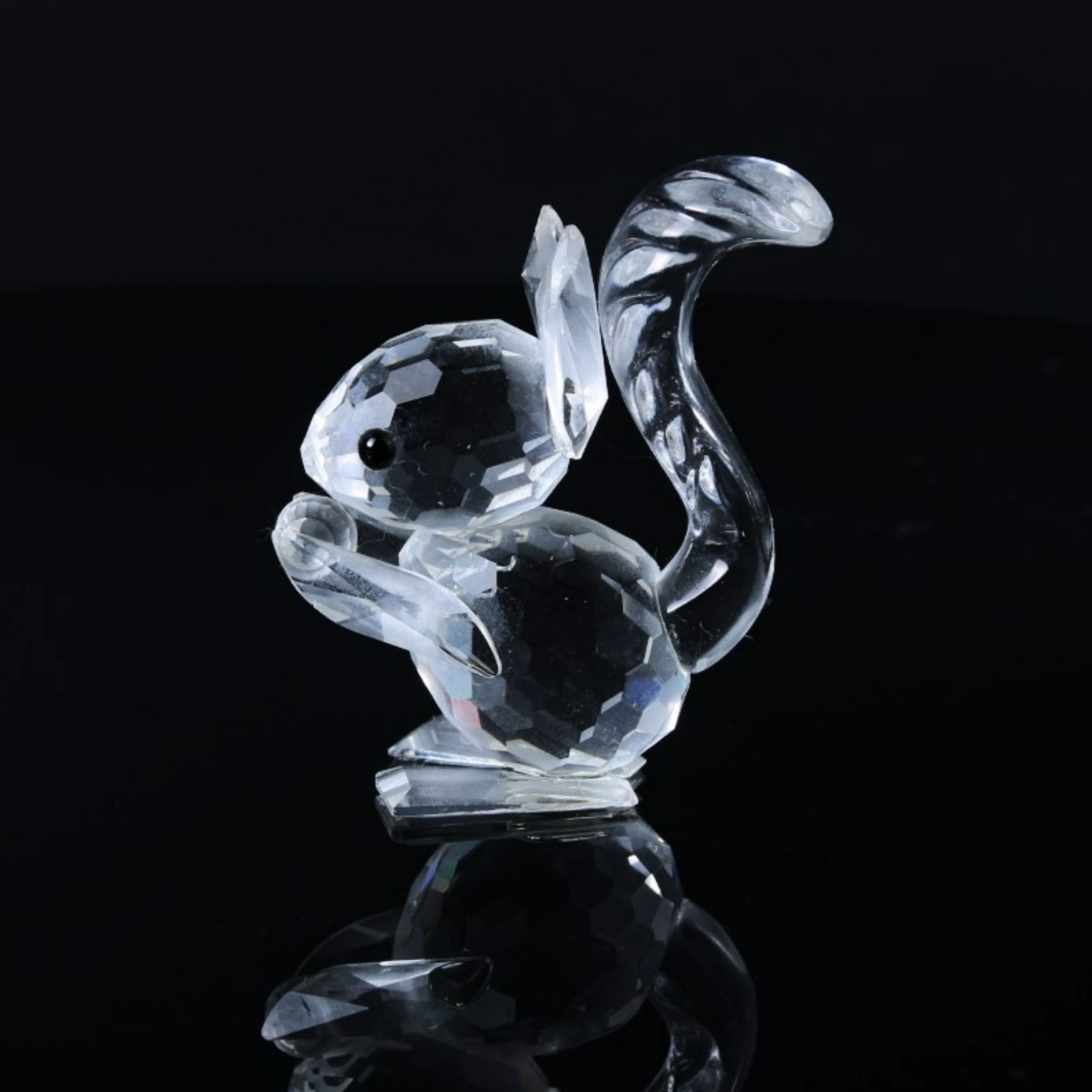 Swarovski Squirrel with Nut - Beautiful Crystal Figurine from Austria