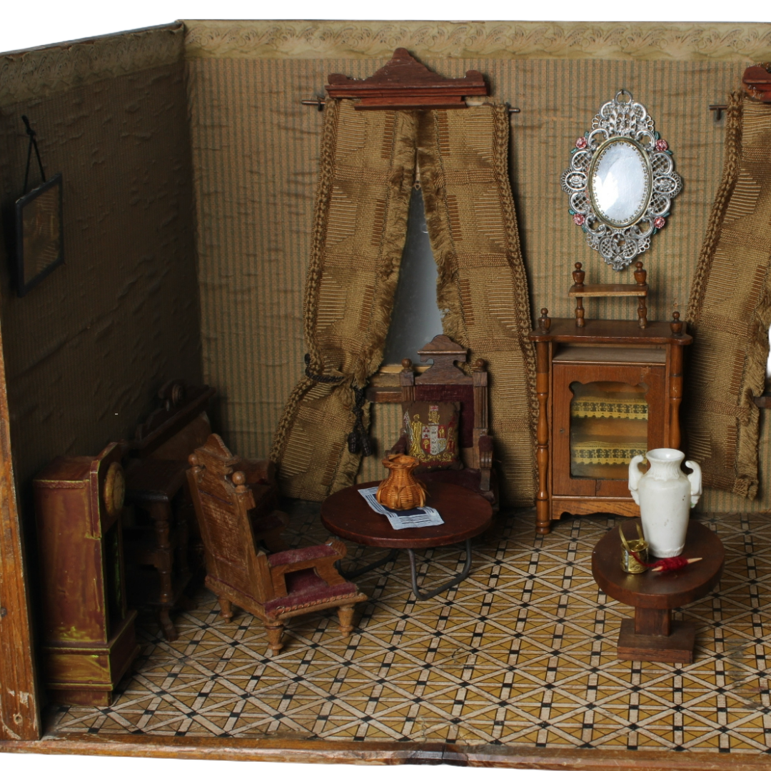 Antique Wooden Dollhouse "Villa Betsie" | Early 20th Century | Furnished