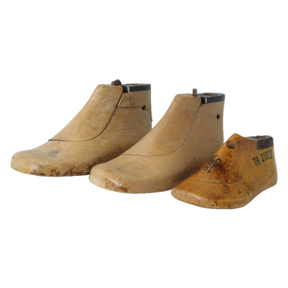 Vintage Wooden Shoe Lasts by Heinrich Schmidt, Children size, set of 3