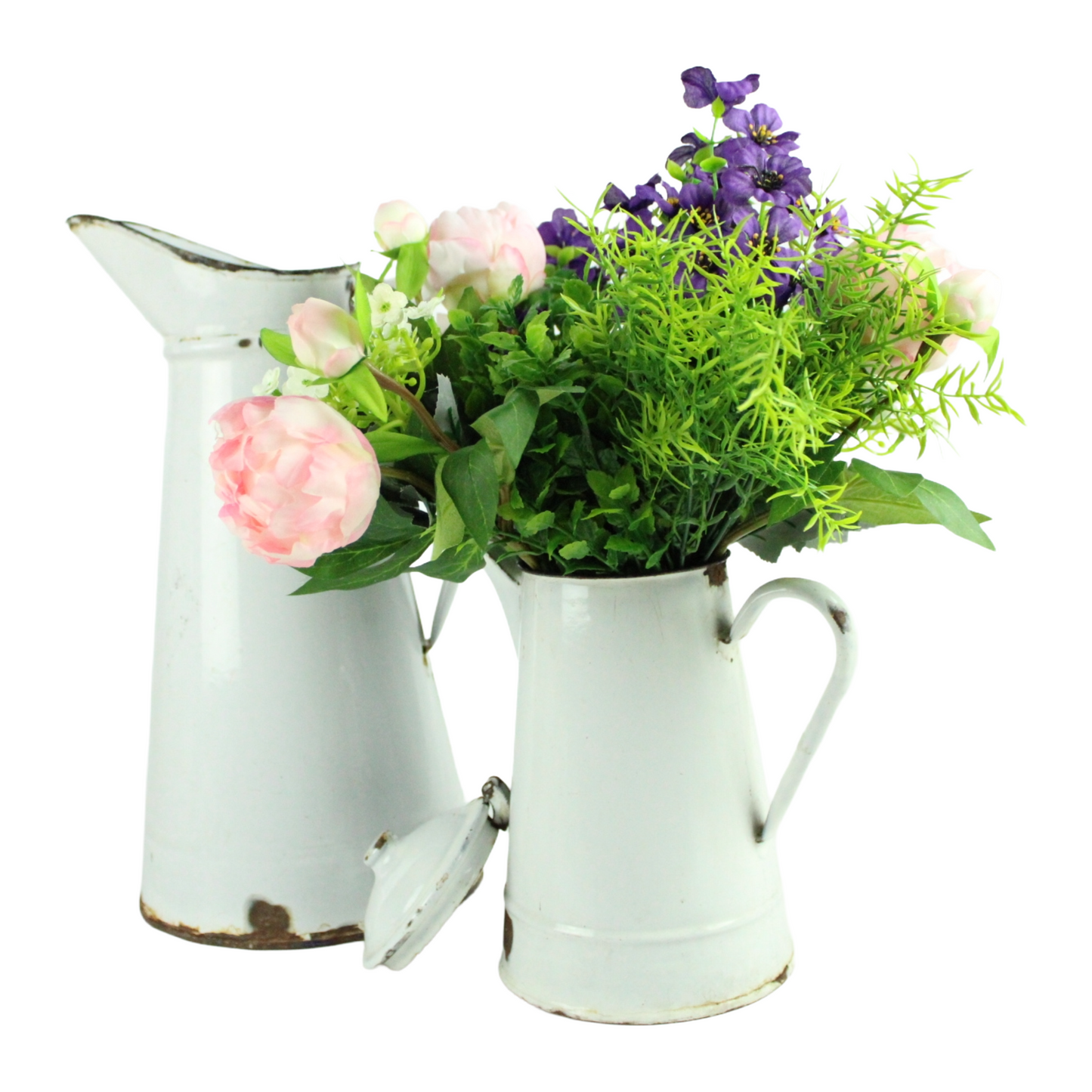 Vintage Enamel Water Jug with Lid – Rustic Farmhouse Style (ca. 1920–1960)