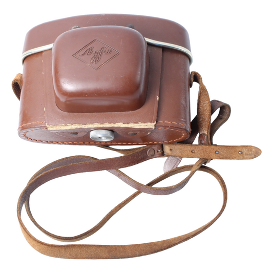 Vintage Camera – Agfa Click II with Original Leather Case (ca. 1958–1962)