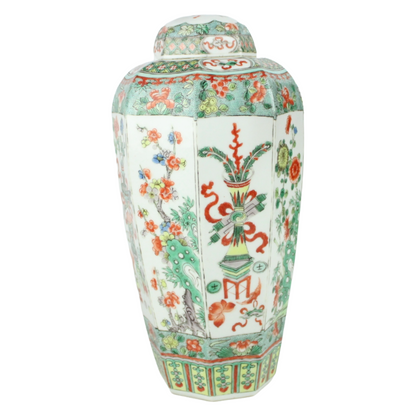 Late Qing Chinese Polychrome Porcelain Lidded Vase – Famille Verte/Rose Transitional Palette (c. 1860–1900)