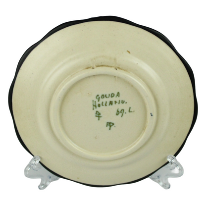Set of 2 Gouda Pottery Plates – Hand-Painted Art Deco Design (ca. 1920–1940)