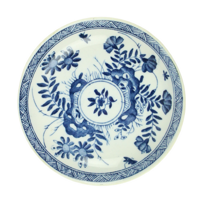 Pair of 18th-Century Chinese Export Porcelain Cup & Saucer Sets – Qing Dynasty (c. 1760–1820)