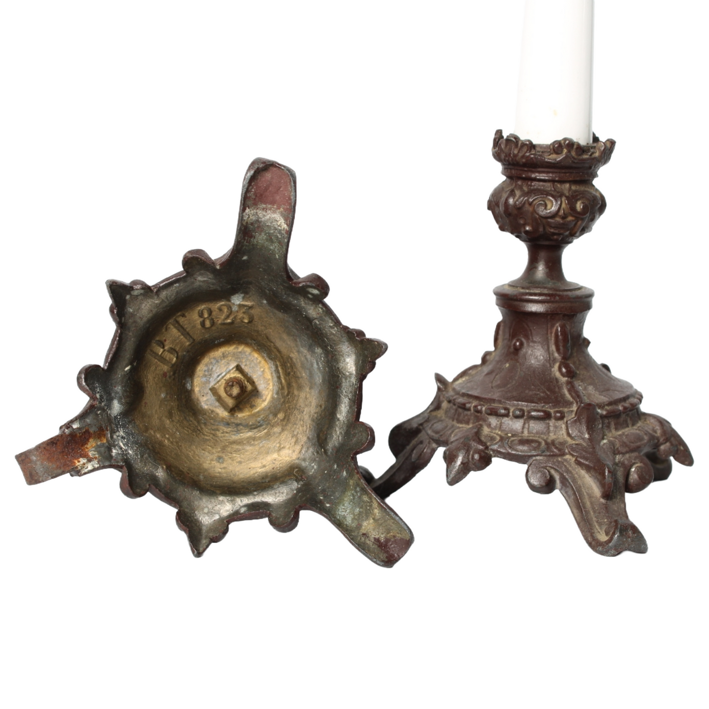 Paar Antieke Franse Kandelaars met Opaalglas – ca. 1875–1900