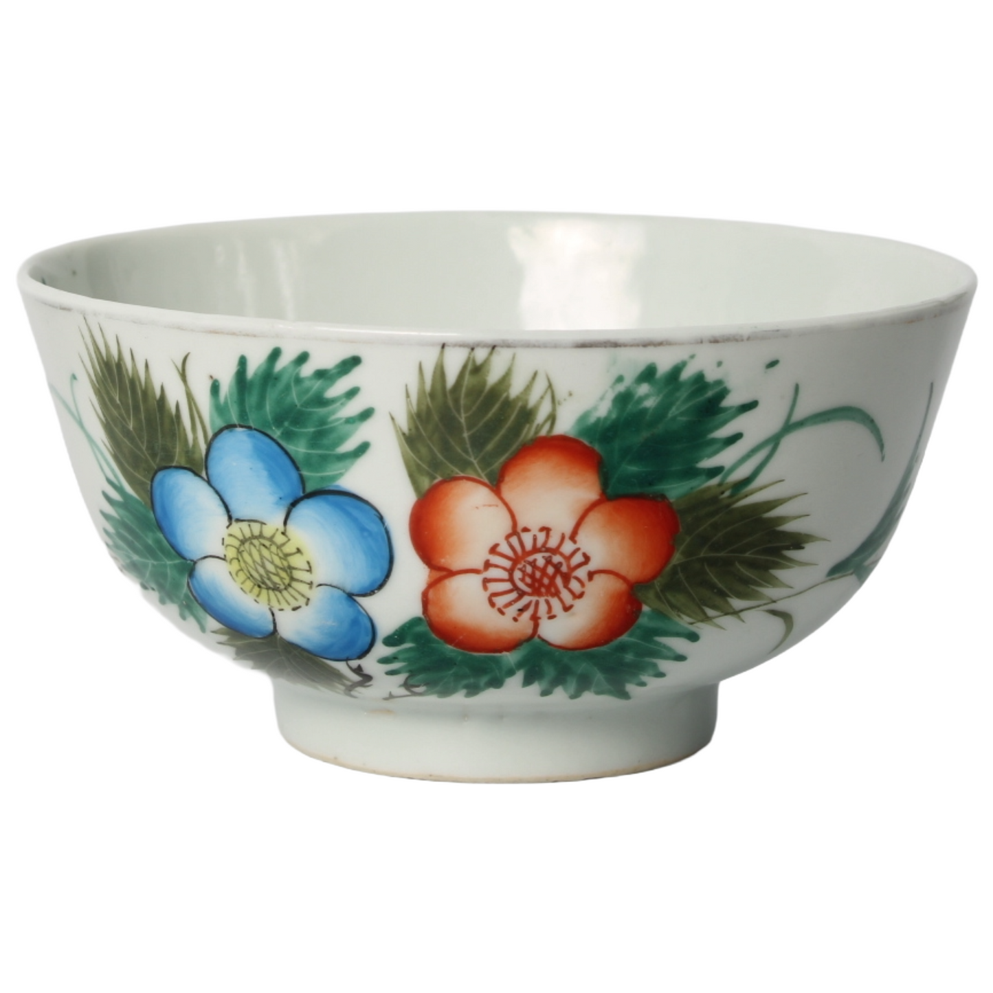 Chinese Famille Rose porseleinen kom met landschapsdecor – Qing-dynastie, 18e eeuw