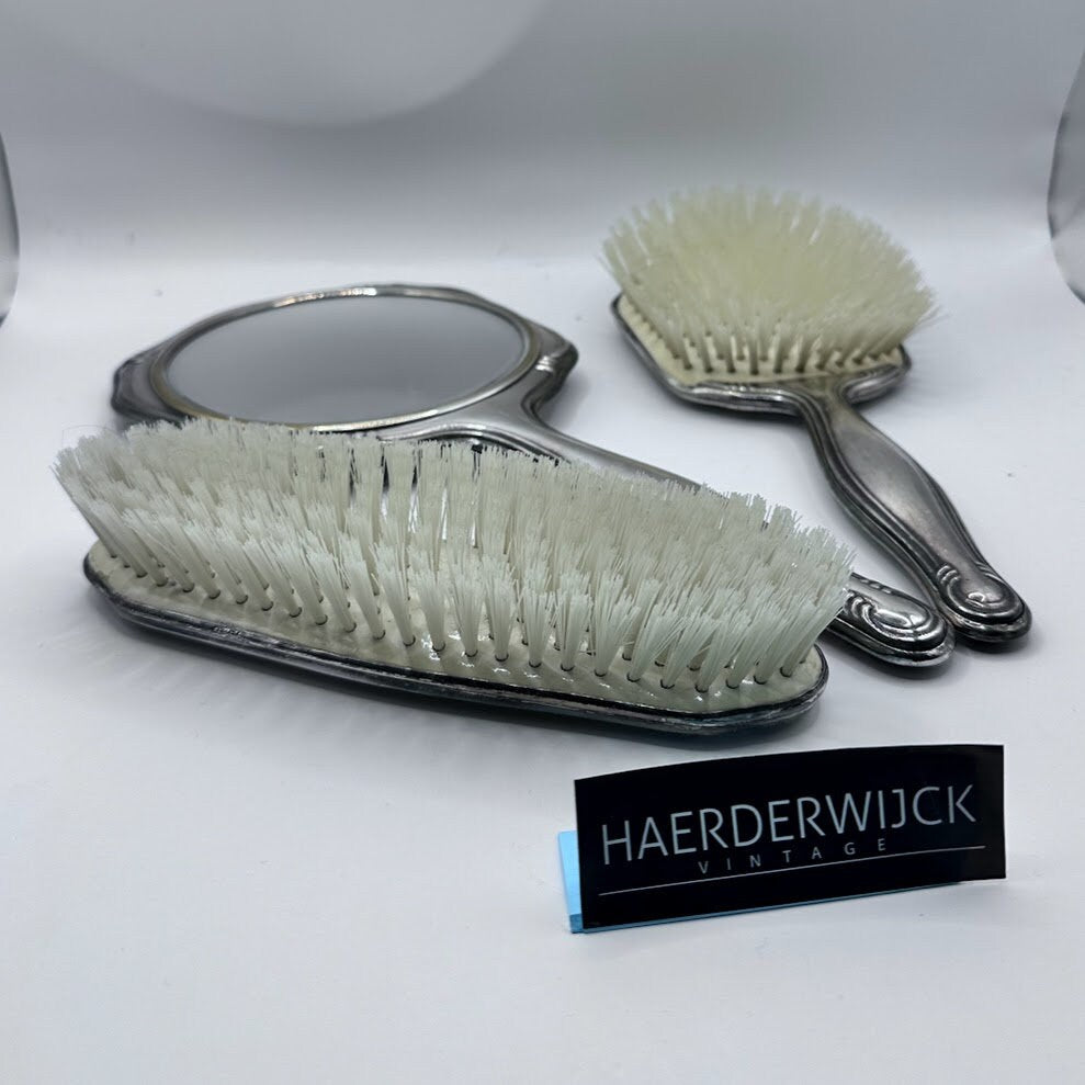 Dresser set / Toilet set - 2 brushes 1 hair mirror - Antique - Vintage