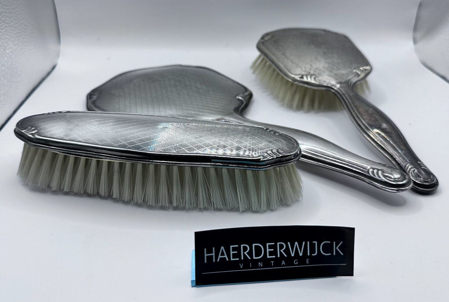 Dresser set / Toilet set - 2 brushes 1 hair mirror - Antique - Vintage