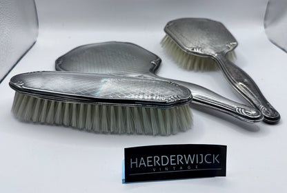 Dresser set / Toilet set - 2 brushes 1 hair mirror - Antique - Vintage