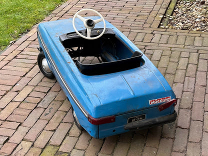 Moskvich Pedal Car - Moskvich Pedalcar - 1974 - Unique find - Barnfind - Mancave - Father's Day Gift - Eye-catcher - Car enthusiast