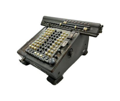 Discover a Vintage Gem: Monroe 1960 Manual Calculator!