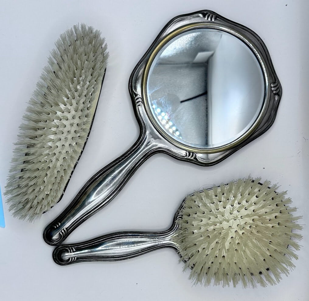 Dresser set / Toilet set - 2 brushes 1 hair mirror - Antique - Vintage