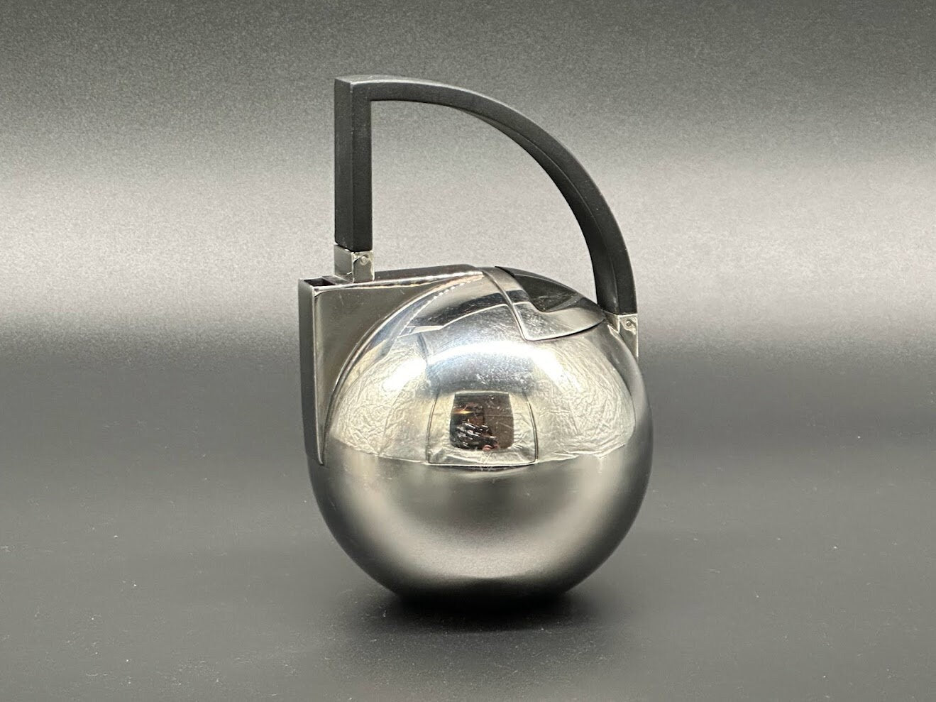 Uniek: Oliver Hemming - Neo Theepot