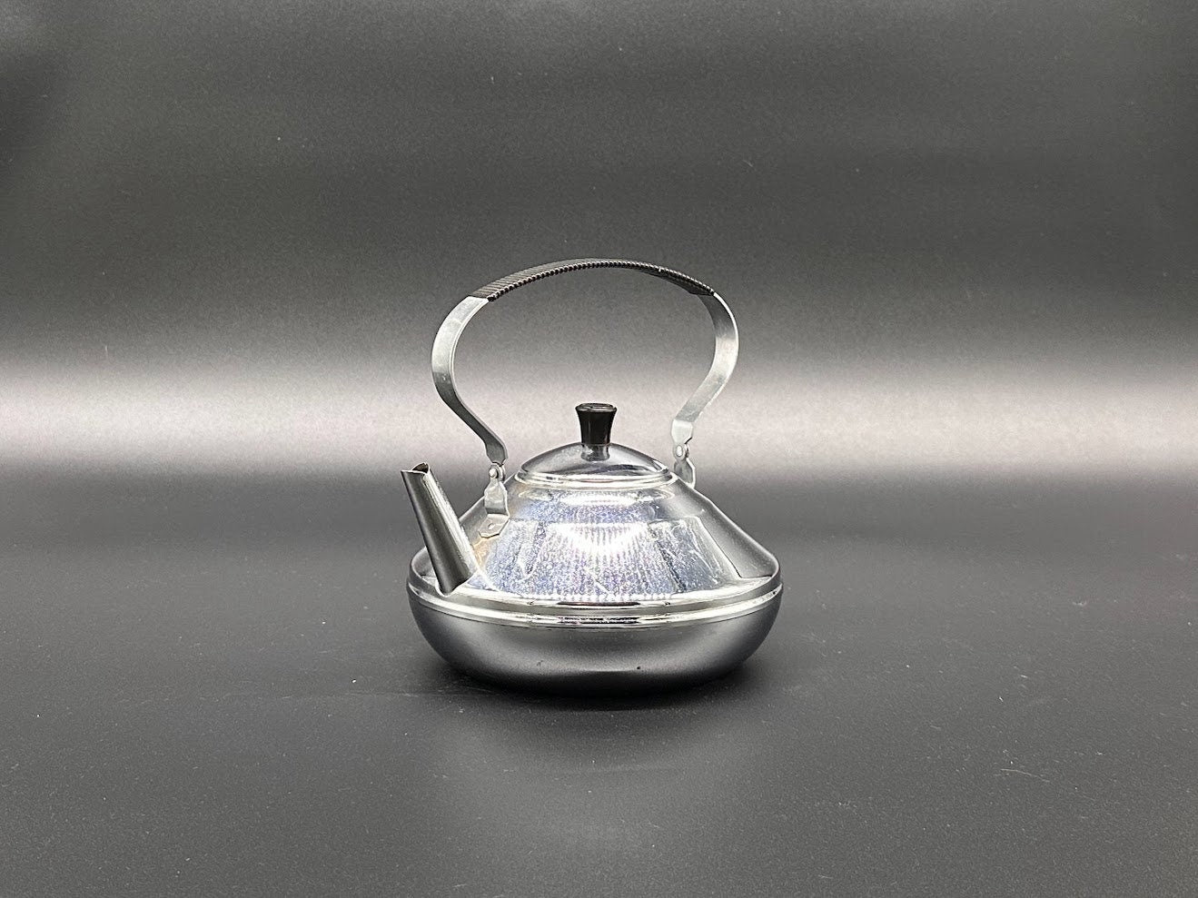 Original teapot / whistling kettle - 1950s - Retro - Vintage - Antique - Bredemeijer - Free Shipping