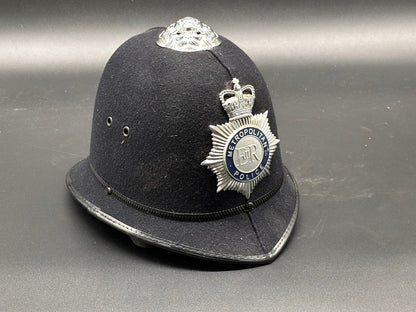 Engelse Politiehelm - Bobbyhelm - Met logo Elisabeth II - Vintage - Gratis verzending