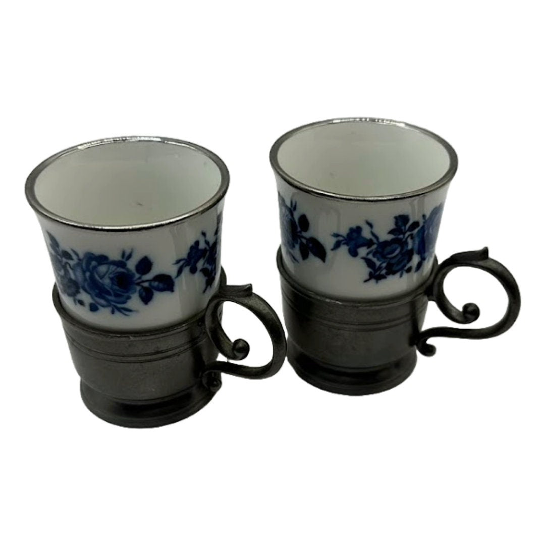 Charmante Delftsblauwe Kopjes met Edeltin Inzet - Een Vleugje Nederlandse Elegantie! - Cadeau voor Moeder - Moms gift