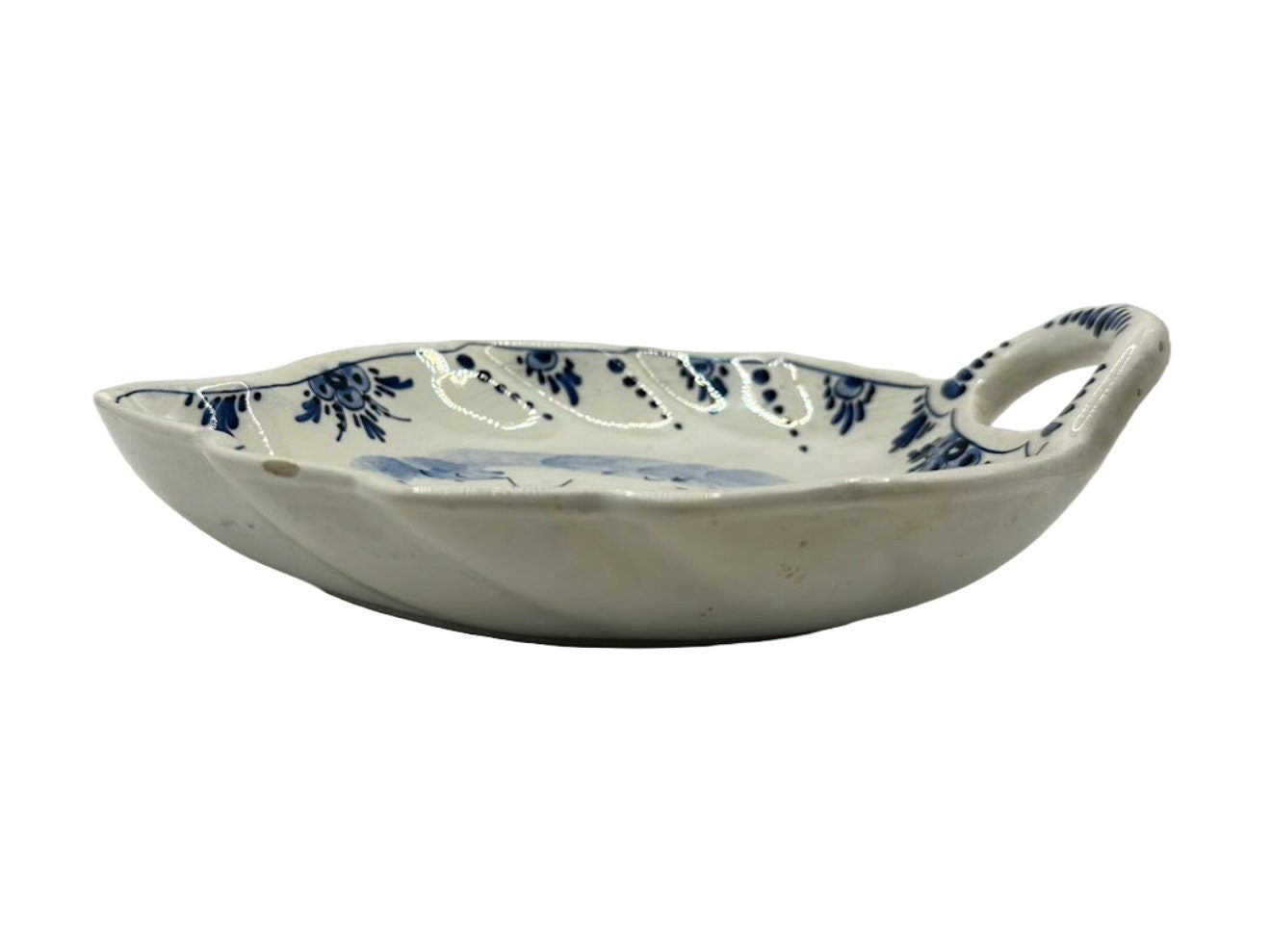 Liefelijk Delfts Blauw Schaaltje - Prachtig Stukje Nederlands Aardewerk!