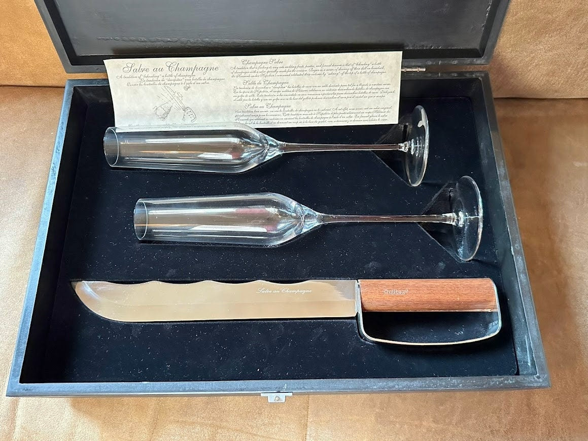 Vintage Saber Champagne Set: Elegant Tradition for Festive Moments!