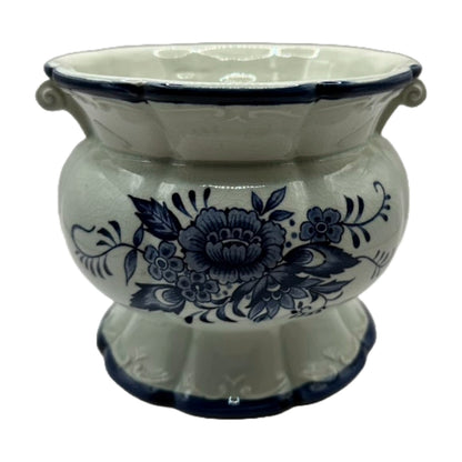 Beautiful Delft Blue Vase – Timeless Beauty with Crackle