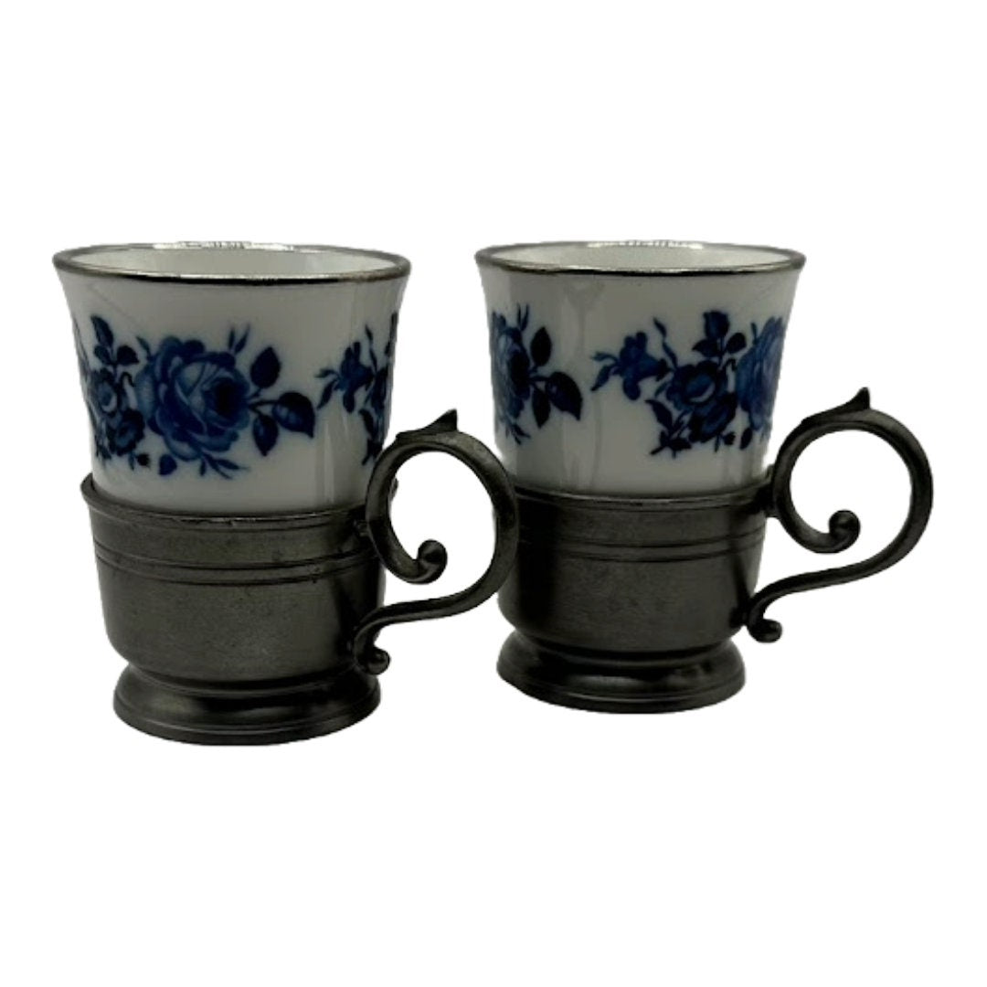 Charmante Delftsblauwe Kopjes met Edeltin Inzet - Een Vleugje Nederlandse Elegantie! - Cadeau voor Moeder - Moms gift