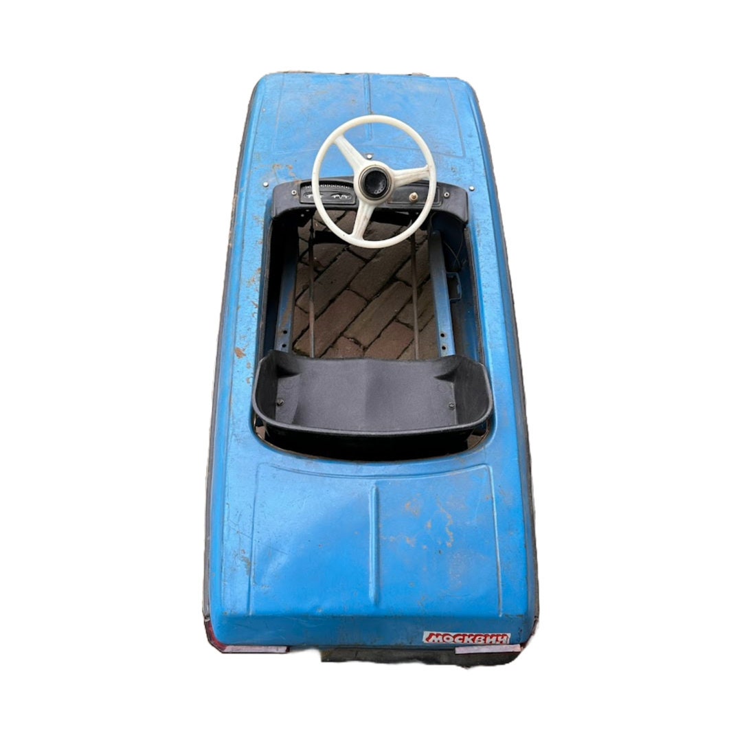 Moskvich Pedal Car - Moskvich Pedalcar - 1974 - Unique find - Barnfind - Mancave - Father's Day Gift - Eye-catcher - Car enthusiast