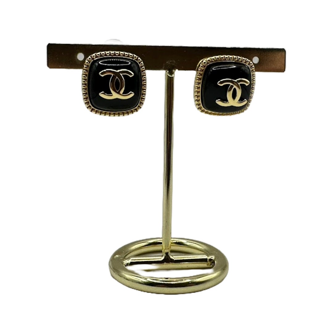 Tijdloze Elegantie: Prachtige Vintage Chanel Oorstekers