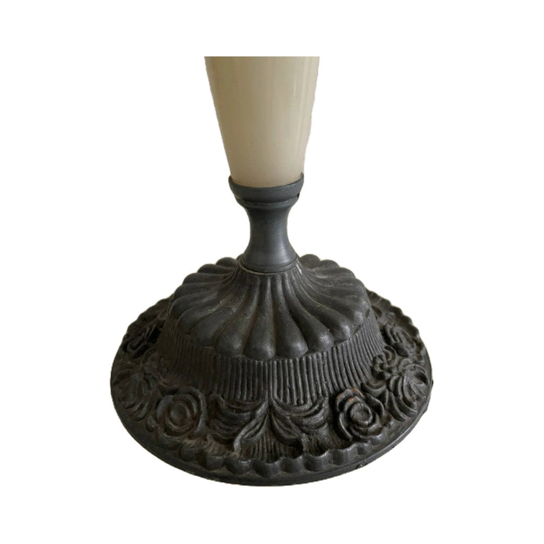 Antieke Bronzen Vier-armige Kandelaar met Parelmoeren Handvat - Tijdloos Elegante Verlichting