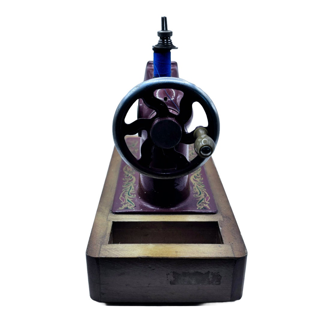 Prachtige Vintage Kinder Naaimachine Model Singer - Een Tijdloos Geschenk voor Creatieve Zielen!