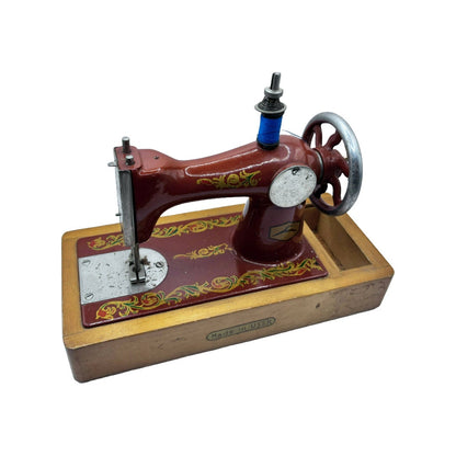 Prachtige Vintage Kinder Naaimachine Model Singer - Een Tijdloos Geschenk voor Creatieve Zielen!