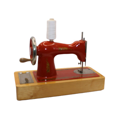 Zeldzame Kindernaaimachine uit de USSR - Met originele doos! - Model Singer - Werkende conditie - Gratis Verzending - Fantastisch cadeau