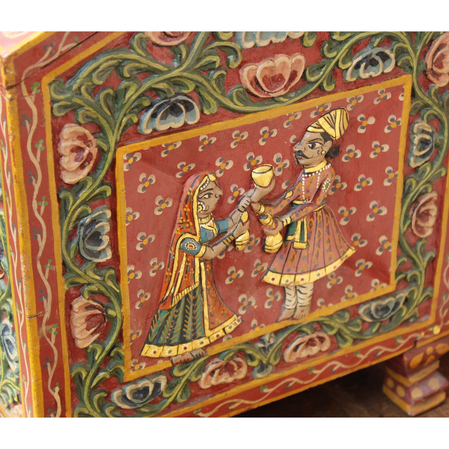Free Shipping & Beautiful Gift: Beautiful Antique Wedding Chest/Dowry Chest from India!
