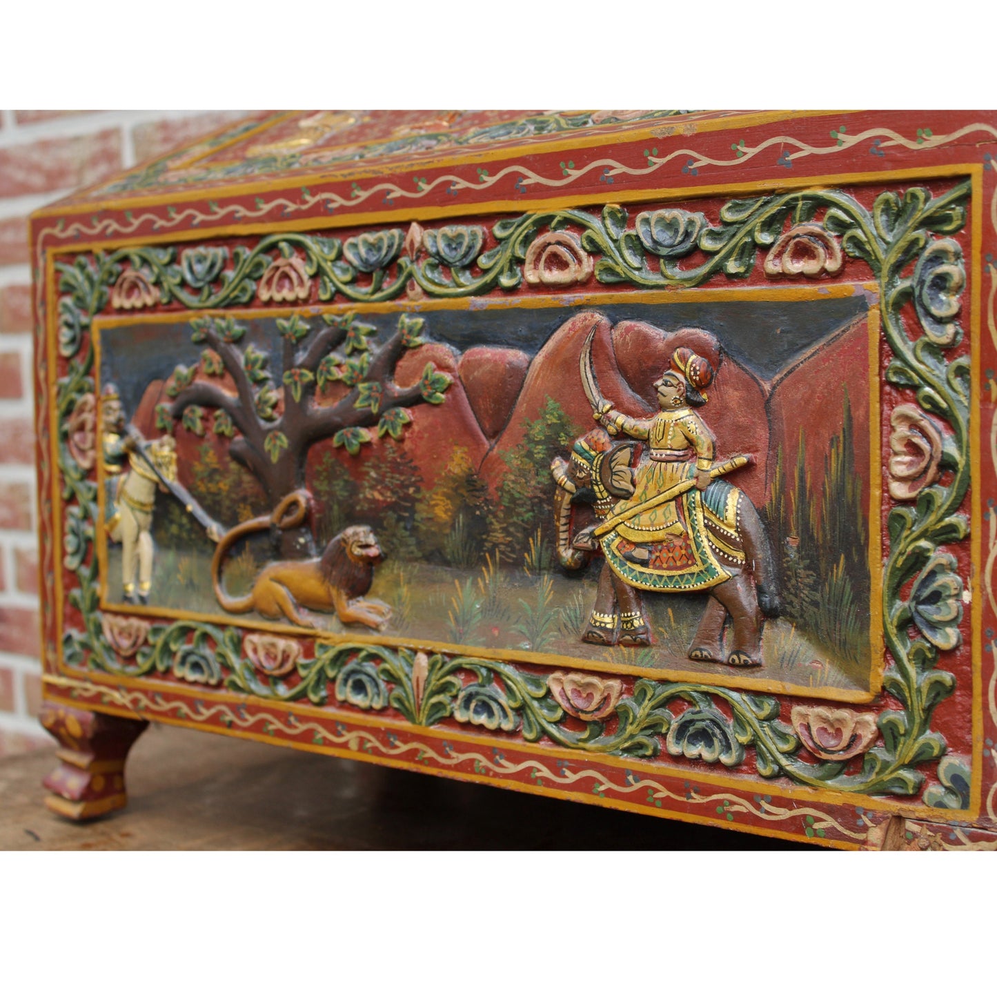Free Shipping & Beautiful Gift: Beautiful Antique Wedding Chest/Dowry Chest from India!