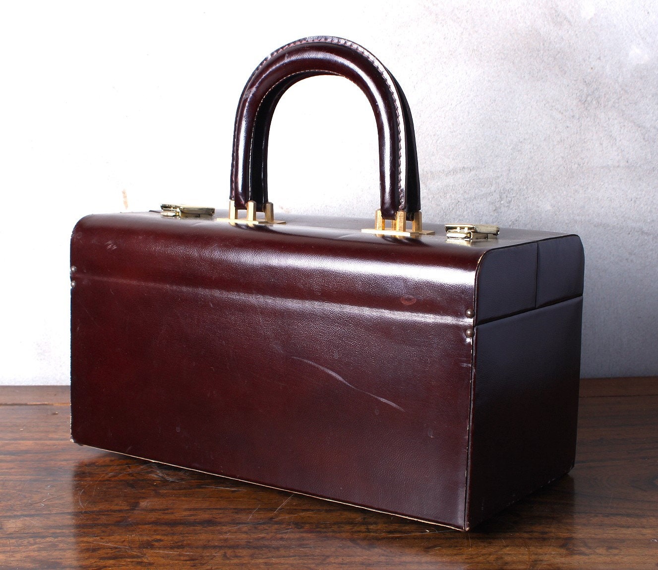 Vintage French Leather Box Shaped Handbag - Red Brown Leather - 70s - Free Shipping - Beauty Case - Suitcase - Briefcase - Stylish